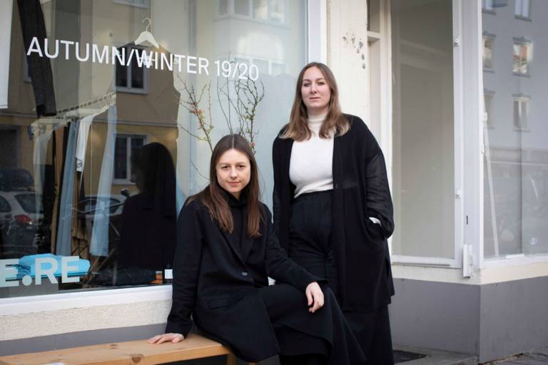 The two designers Katharina Weber and Theresa Reiter from the label WE.RE in Munich.